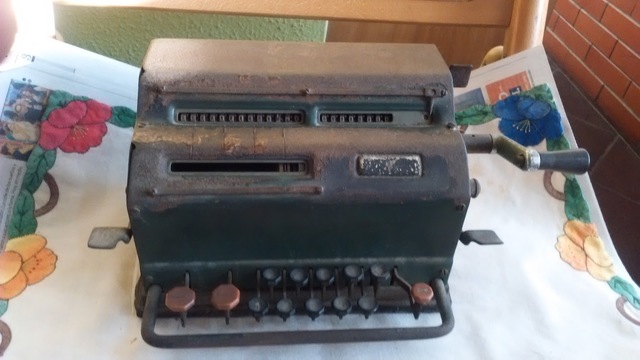 La Máquina Sumadora-Listadora