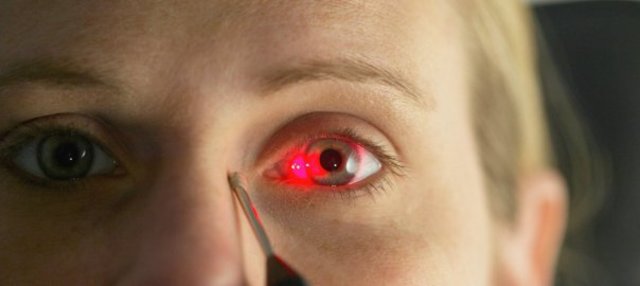 ESCANER DE RETINA PORTATIL