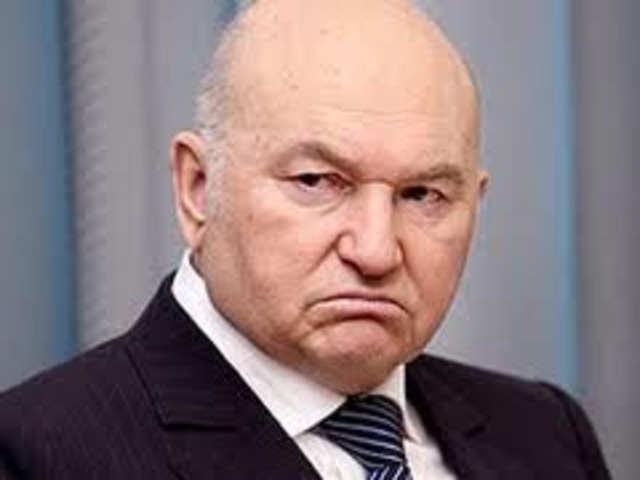 Presidente de Rusia Dimitri Medvedev destituyó al alcalde de Moscú