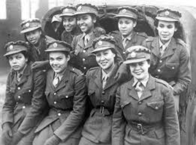 Canadian Govn't Allows Women to Enlist