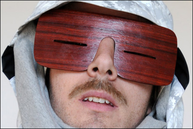 China Invents a Form Of Sunglasses