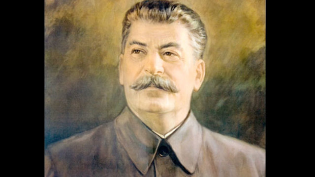Stalin comes to power