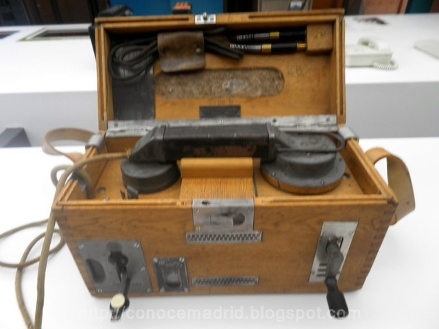 Teléfono de sobremesa de batería local