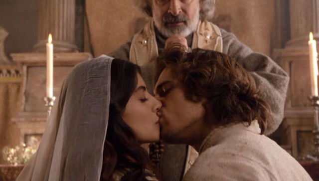 Romeo se casa con Julieta a escondidas