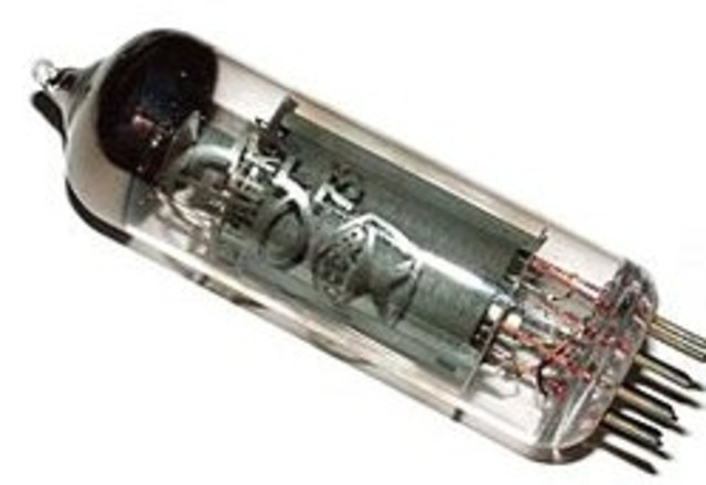 La primera Generacion De Computadores Establecidos