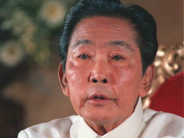 Marcos calls for snap elections