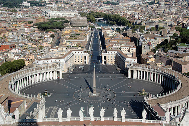 Gian Lorenzo Bernini - St Peters Square and Church