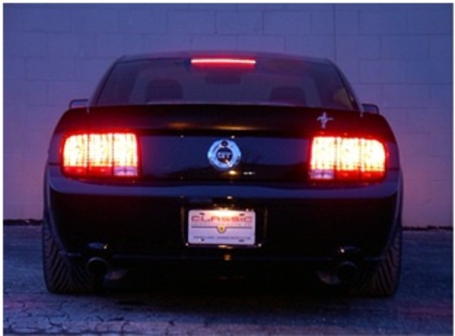 Flashing turn signals invented.