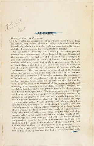 President Woodrow Wilson talks to congress to going to war