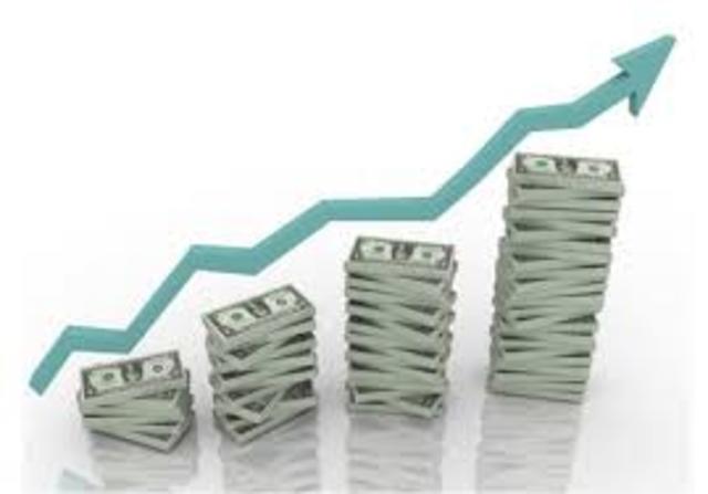 Surgieron algunas corporaciones comerciales con proyectos para participar en Internet.