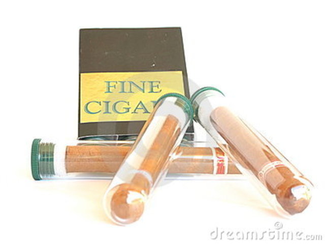 SE PRODUJO EL CIGARRO FINO