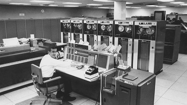 Surge el proyecto Internet.