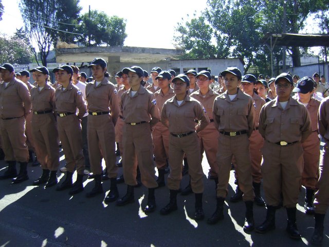 Educación militar