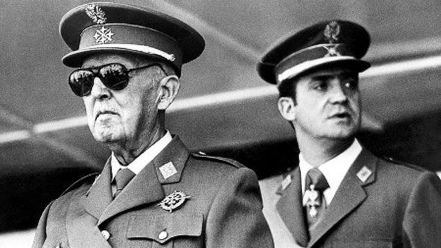 Juan Carlos de Borbón fue designado sucesor de Franco