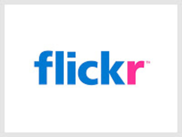 Flickr (2004)