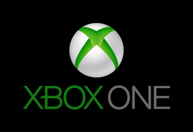 Microsoft, en competencia a Sony Computer Entertaiment, lanza su consola Xbox One.