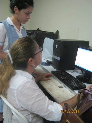 Estudiantes y docentes en formación.