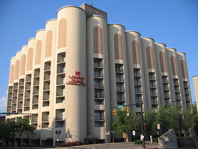 German mills American Oatmeal Company founded