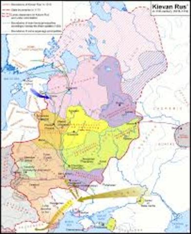 Rurik establishes Kiev as the center of the Kievan Rus' domains.
