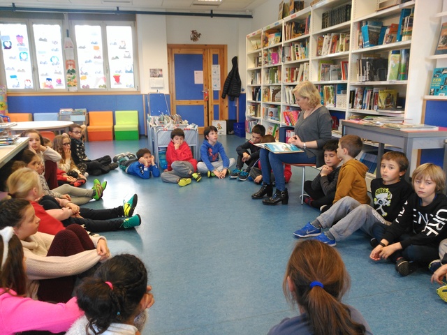 "URRETXINDORRA" IPUINAREN AURKEZPENA