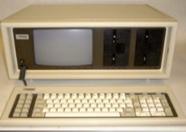 COMPAQ PORTABLE