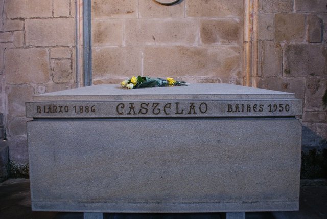 Fallece en Bos Aires, Arxentina