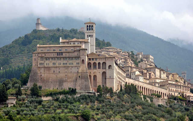 Los prisioneros vuelven a Asis.