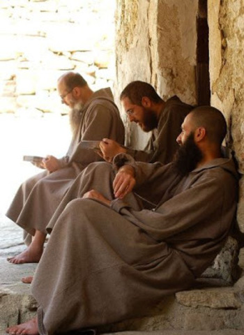 Se funda la orden de frailes menores