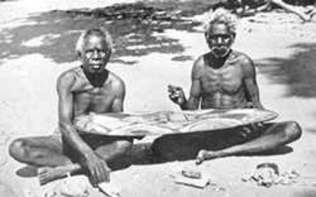 Humans in Arnhem Land using ochre