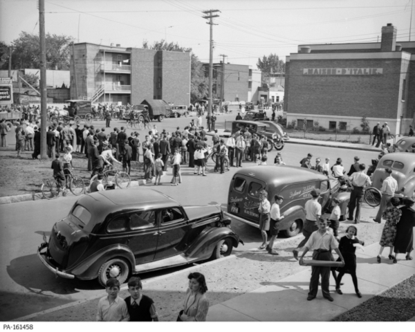 Interment of Italian Canadians