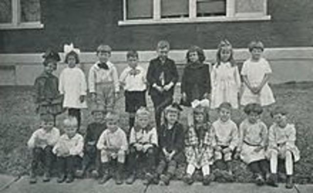 First kindergarten (German language) in United States
