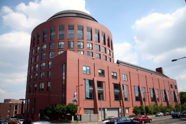 Attends Wharton School of Finance and Commerce in Pennsylvania