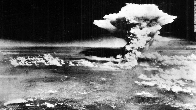 Atomic bomb dropped on Hiroshima
