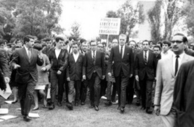 Se levanta la huelga de médicos.