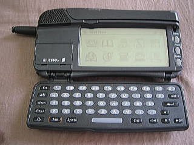 Primer teléfono inteligente o smartphone