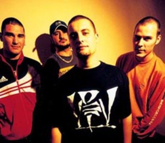 Primer conciento de violadores del verso