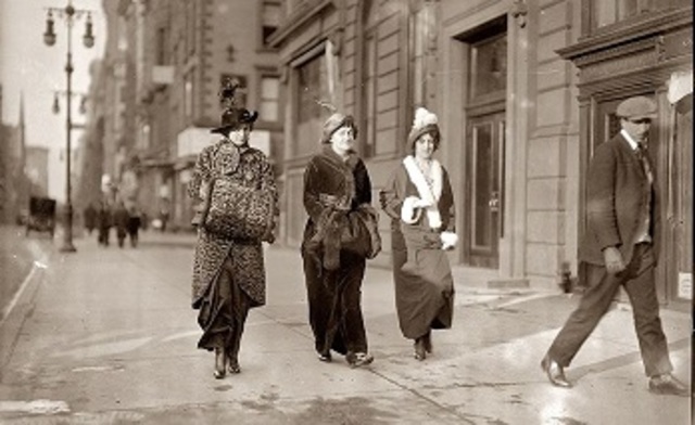 1913 WTCS - 12,000 students