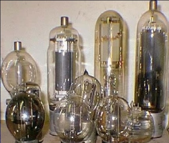 VALVULA O TUBO ELECTRONICO 1904.