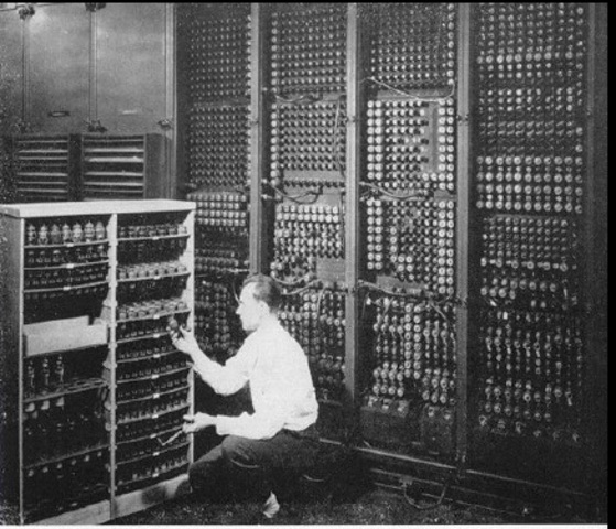 COMPUTADORAS DE VALVULAS DE VACIO 1937.
