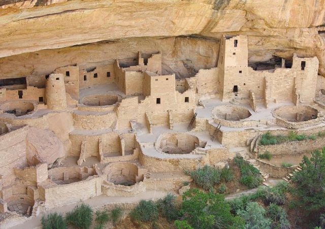 Anasazi Cliff Dwellings Flourish/Beginning of Incas