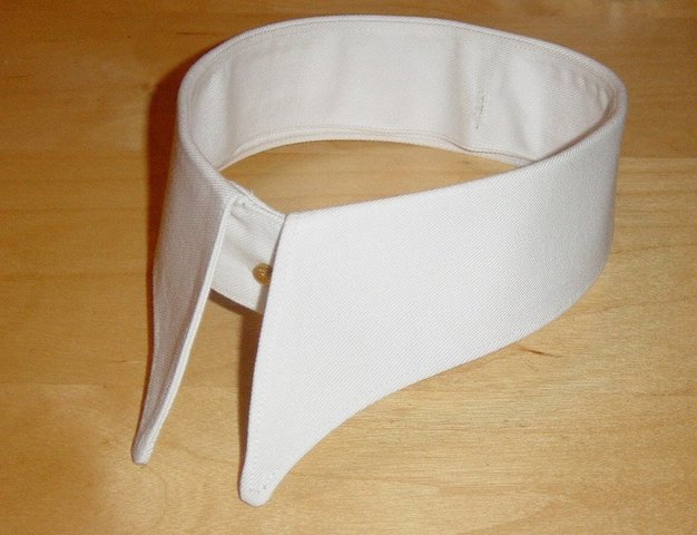 detachable collar