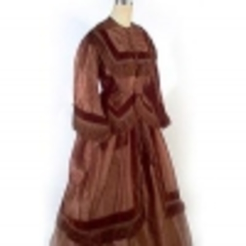 shoulder pad became famous