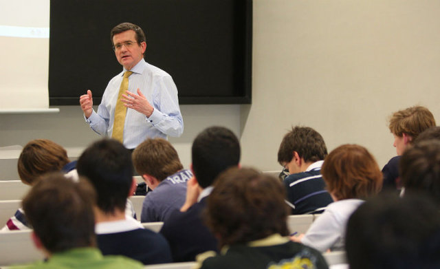 Modelo tradicional, escolástico, escuela pasiva