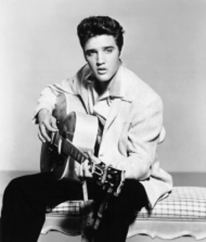 Morre Elvis Presley