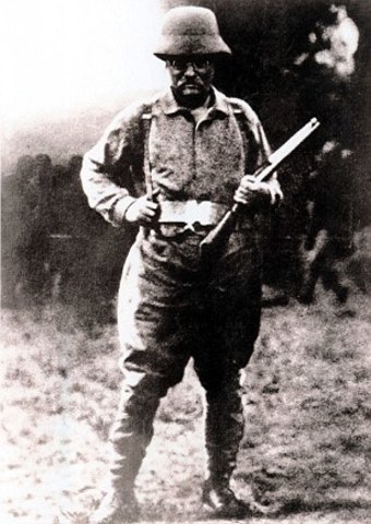 Roosevelt leaves Presidency & visits Africa