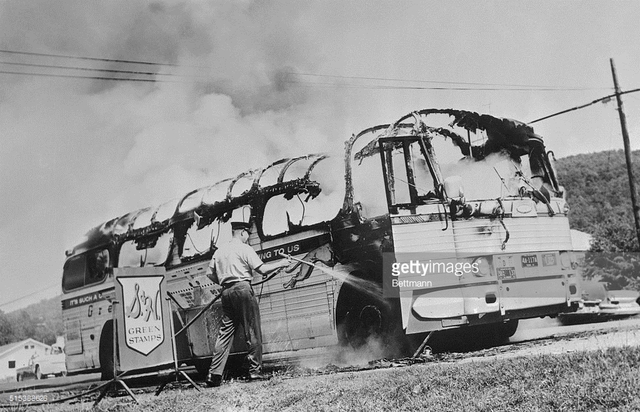 Freedom riders oppose segregation