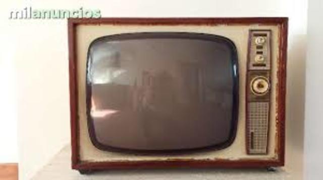 (1915 John Logiebaird) Televisor