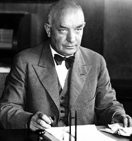 Sverige förklarar sig neutralt