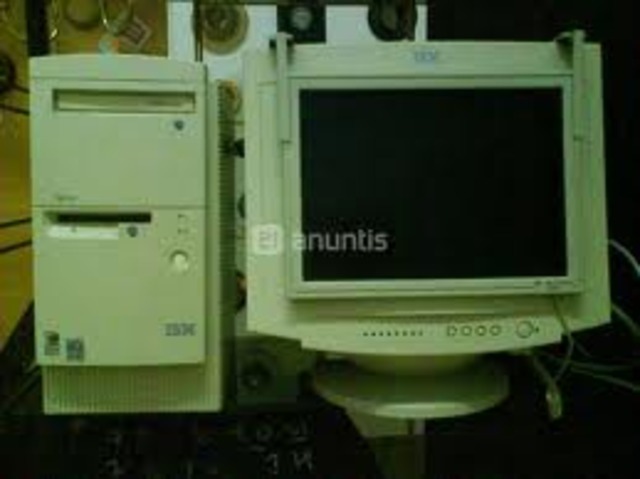 ORDENADOR SOBREMESA IBM