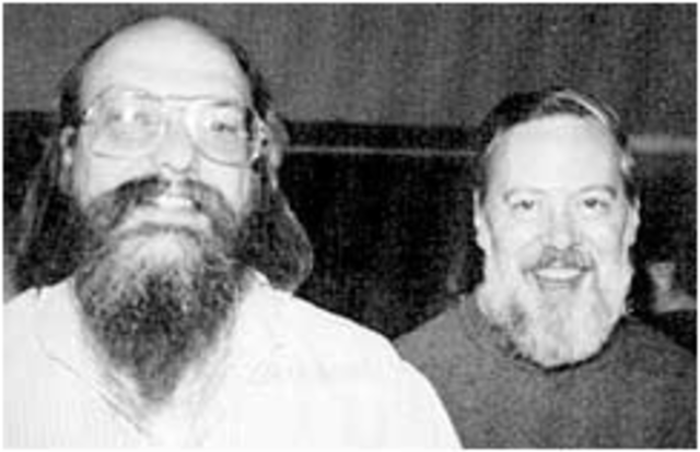 Thomson y Ritchie pasan el codigo de unix a C
